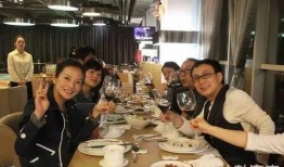 明星餐厅聚餐大爆料最新,星光熠熠的美食盛宴幕后故事